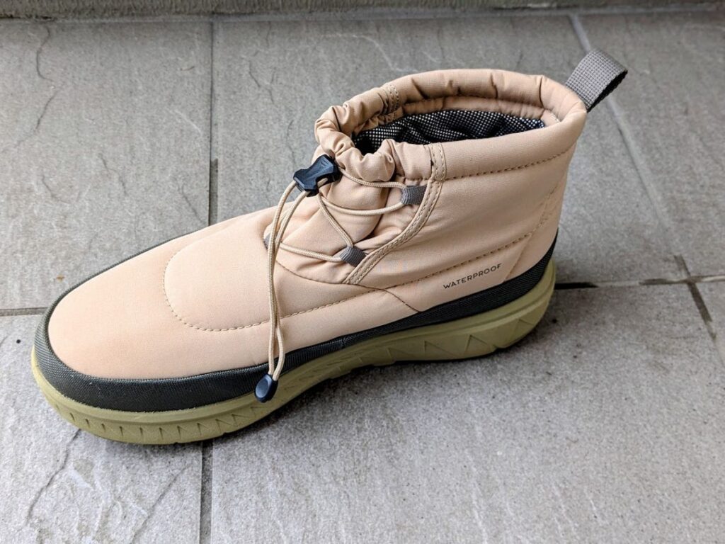 コロンビア イエローテイルを横から移した写真