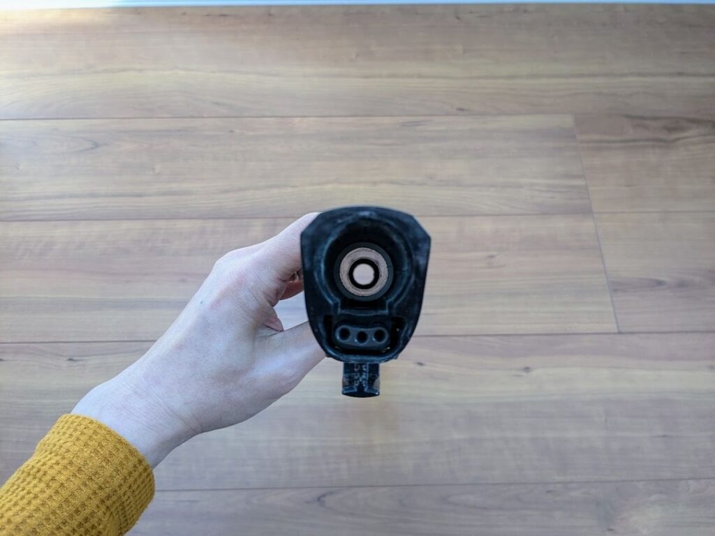 詰まったシャーク掃除機のパイプ内部（空気の通り道）